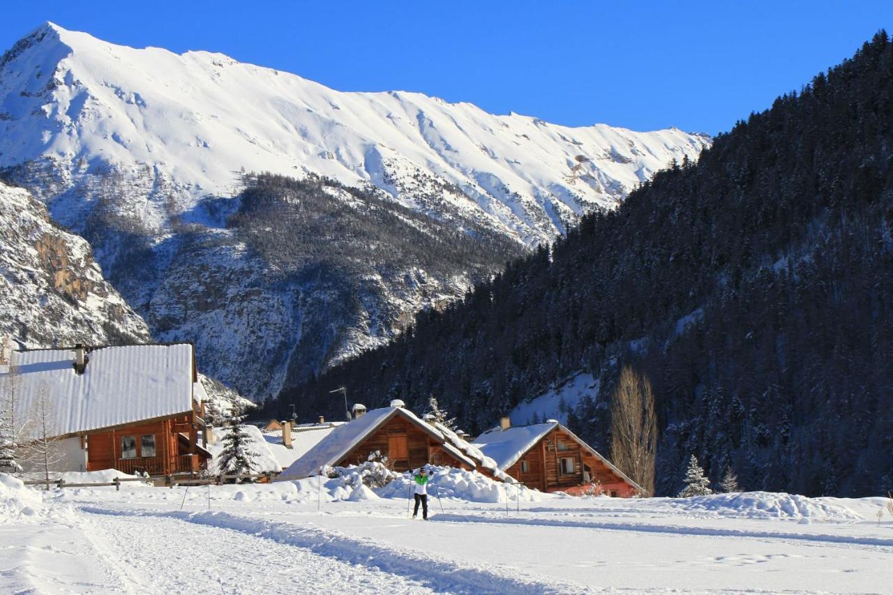 Chalet Le Melezin Hameau Des Chazals Nevache Hautes Alpes Exteriör bild